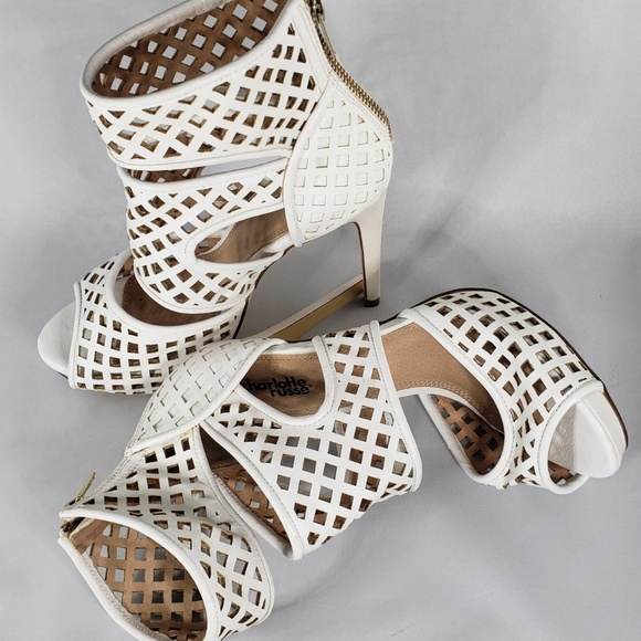 Charlotte Russe White Trista Platform Heels Size 7 - Picture 5 of 8